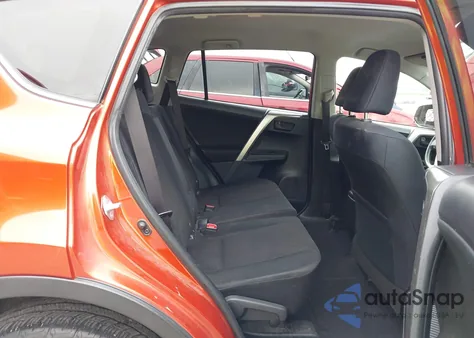 2015 Toyota Rav4 Le z USA, uszkodzony, nr VIN JTMBFREV6FJ024516